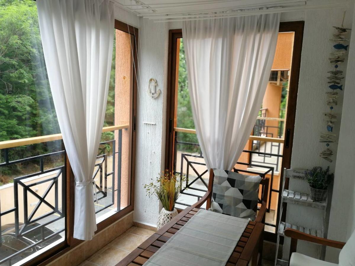 Sunrise Complex Apartments Zlatni pjasătsi Eksteriør bilde