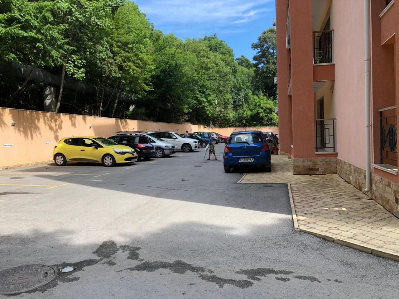 Sunrise Complex Apartments Zlatni pjasătsi Eksteriør bilde