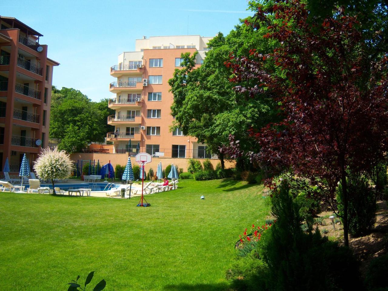 Sunrise Complex Apartments Zlatni pjasătsi Eksteriør bilde